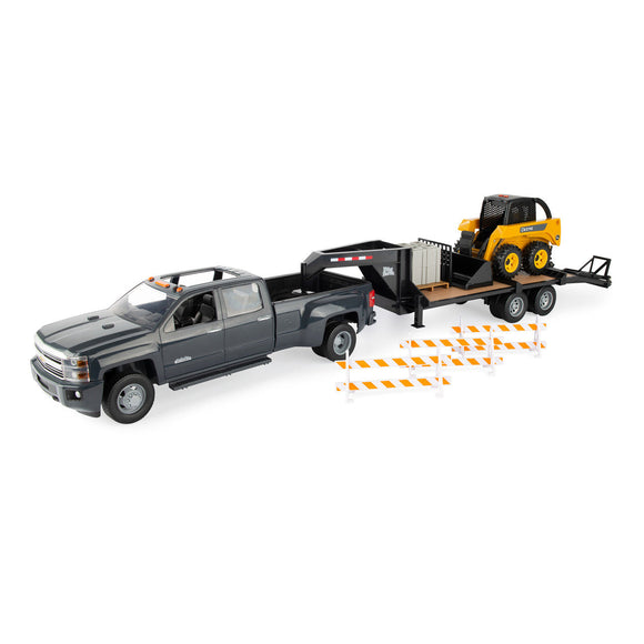 Tomy 1:16 Big Farm John Deere Construction Set with Skid Loader, Chevrolet Silverado and Accessories (Construction Set)