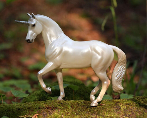 Breyer Lysander | Retired