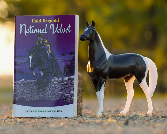 Breyer National Velvet Horse and Book Action Figure Set (Freedom Series | 1:12 Scale | Ages 4+)